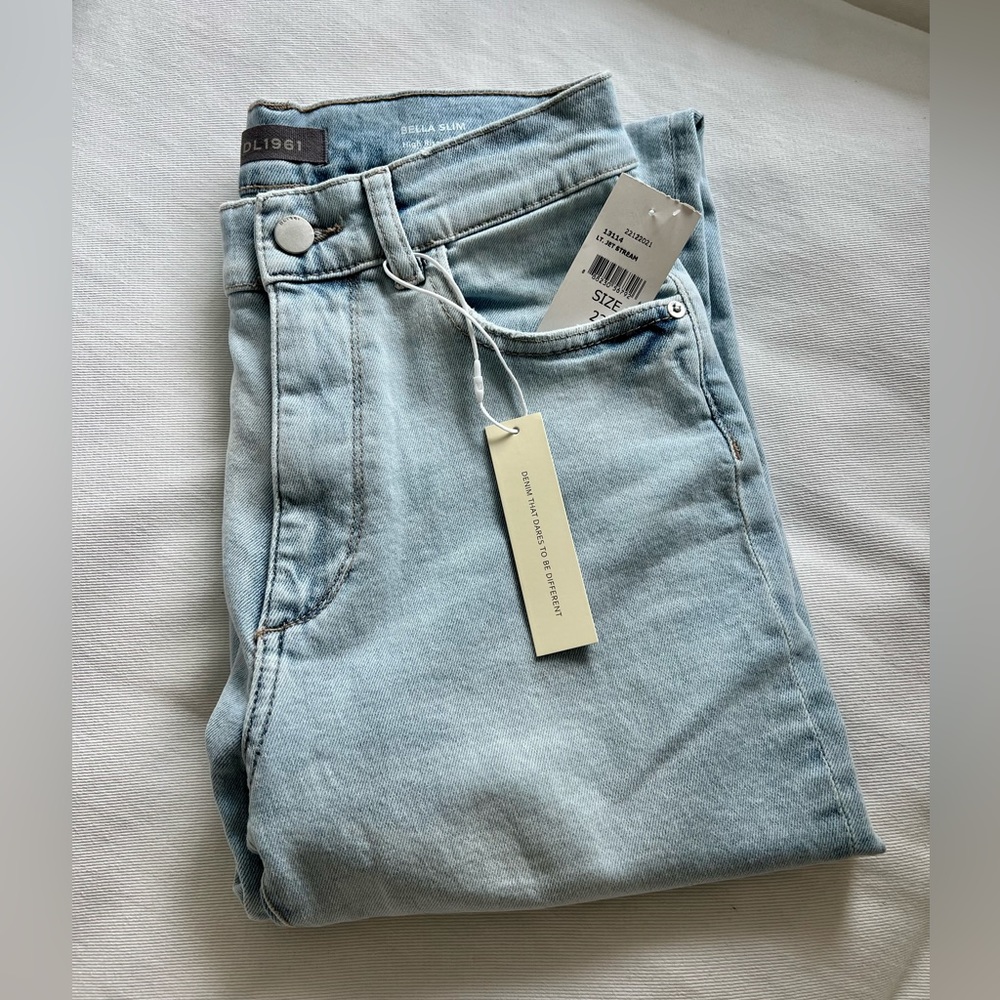 NWT DL1961 Bella Slim High Rise Vintage Jeans Women's 23 Light Faded 5 Pocket